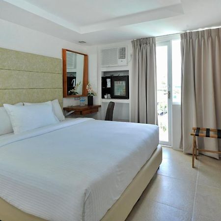 Wellcome Hotel Cebu Exterior photo