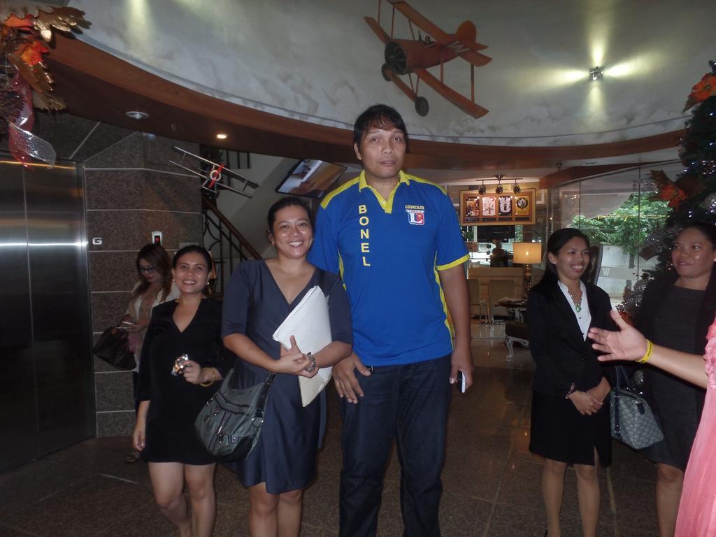 Wellcome Hotel Cebu Exterior photo