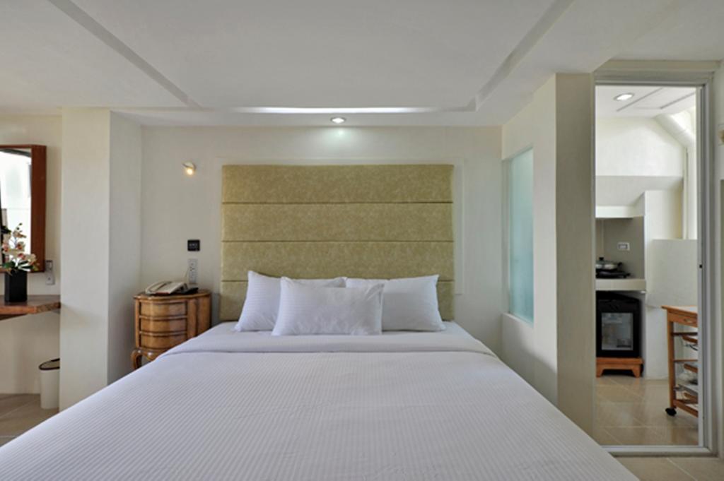 Wellcome Hotel Cebu Exterior photo